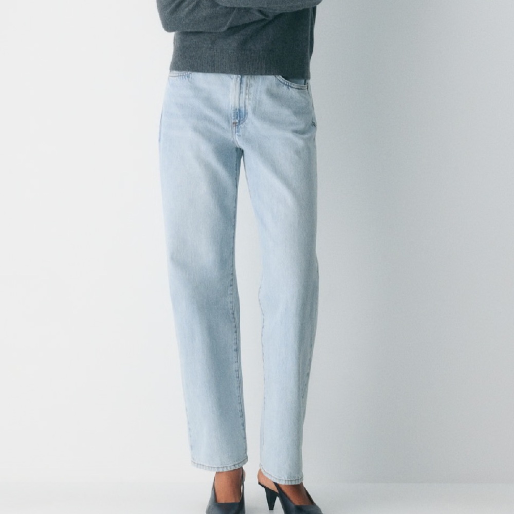 Denim Forum The '90s Marlo Hi-Rise Baggy Jean - Picture 1 of 12